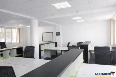 Spatiu, configurat pe trei niveluri, Central, Brasov - foto 8