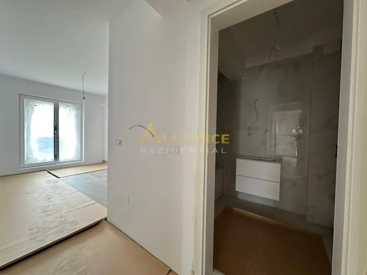 Sky Garden Pasarela Garsoniera 42 mp - foto 11