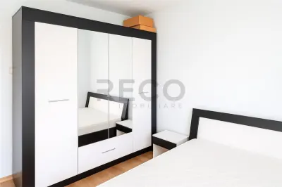 RECO Apartament 3 camere, zona Rogerius, etaj 4 din 4, balcon inchis - foto 11