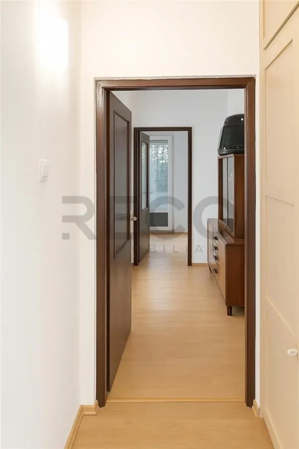 RECO Apartament 3 camere, zona Rogerius, etaj 4 din 4, balcon inchis - foto 6