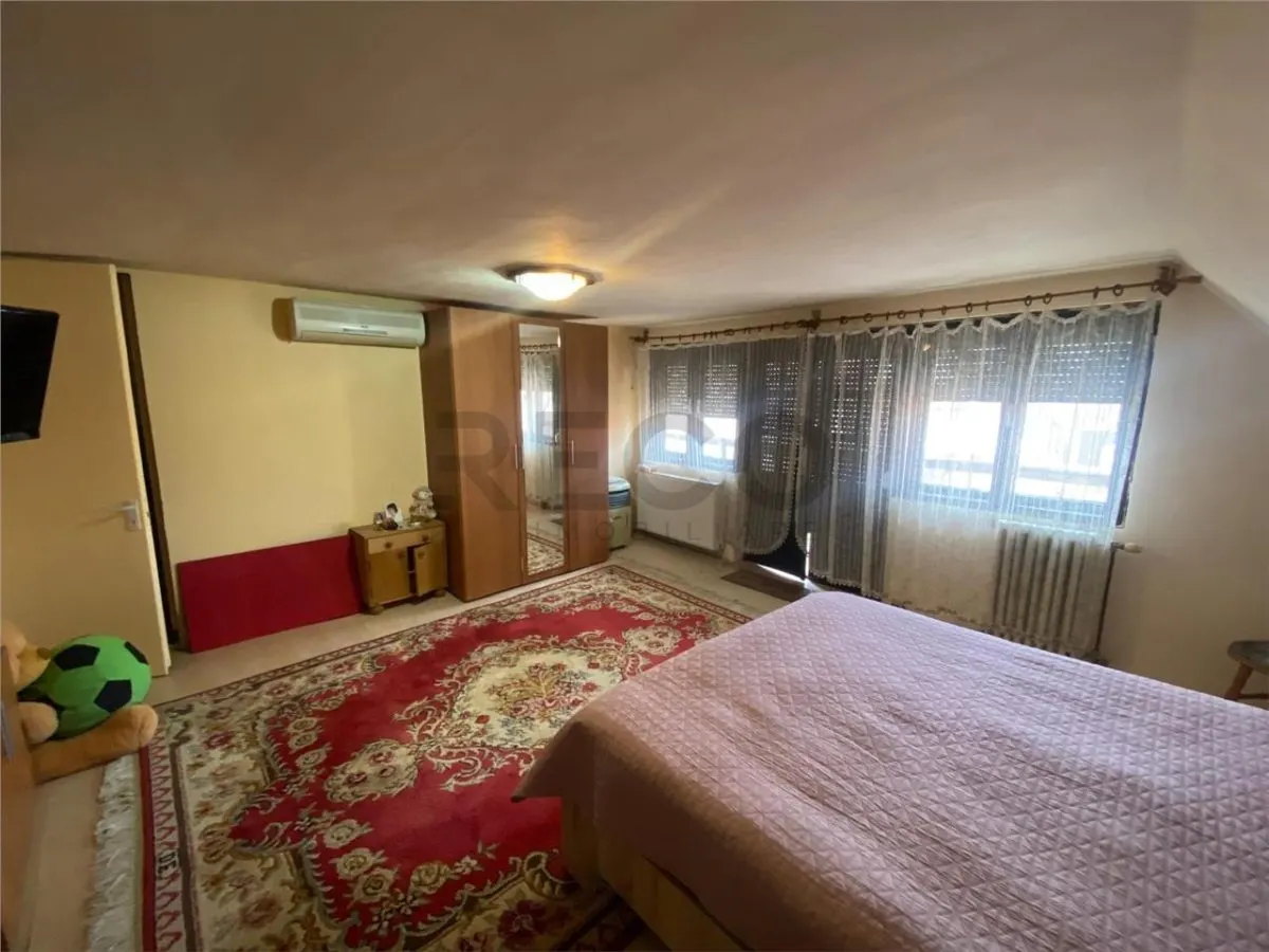 RECO Casa 3 camere, zona Est, Marghita, cu  spatiu comercial - foto 11