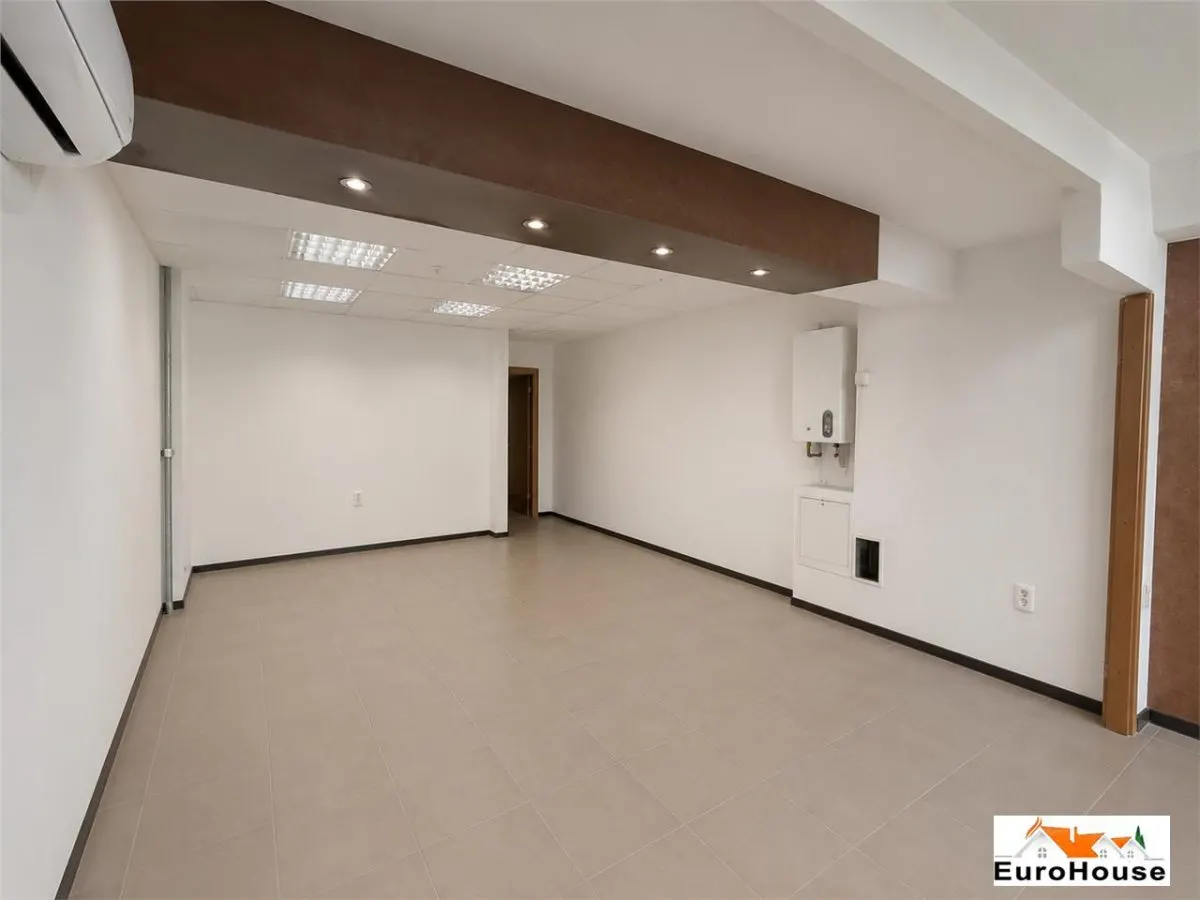Spatiu Comercial De Vanzare , Zona Bulevard - foto 2