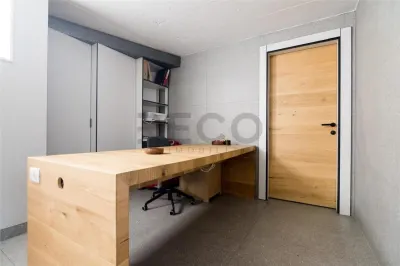 RECO Spatiu comercial ultracentral str Jean Calvin Oradea - foto 13