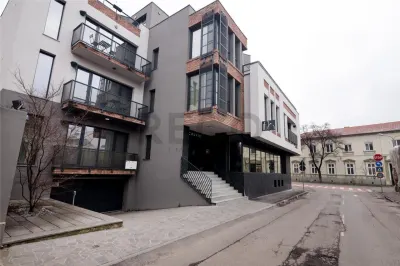 RECO Spatiu comercial ultracentral str Jean Calvin Oradea - foto 7