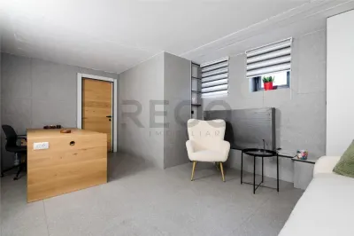 RECO Spatiu comercial ultracentral str Jean Calvin Oradea - foto 10