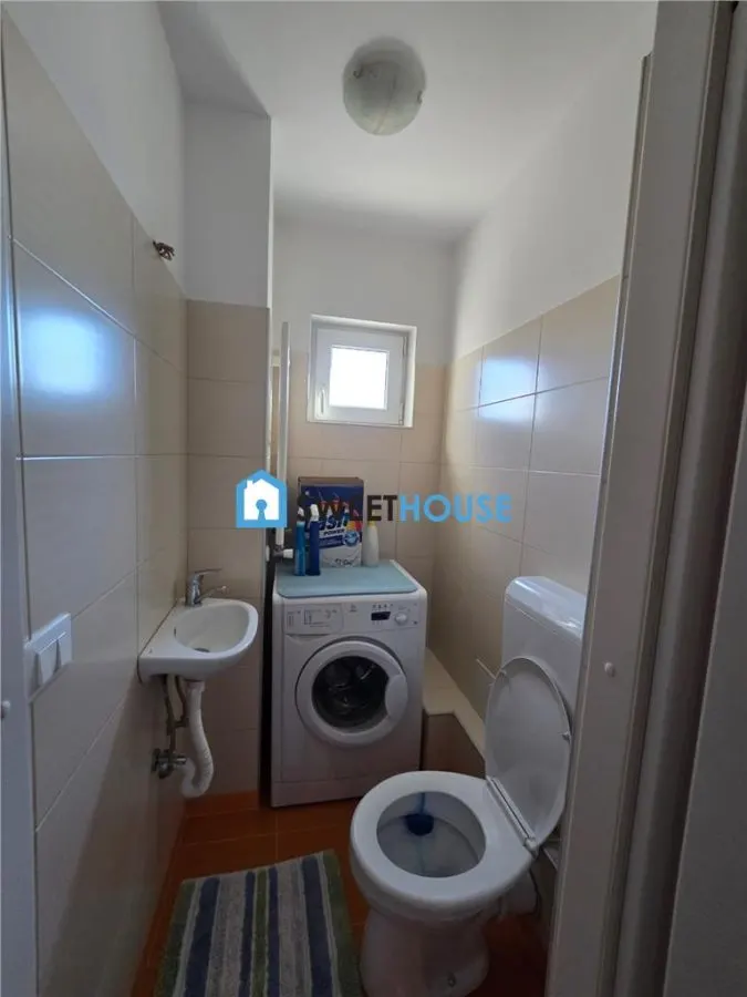 Apartament cu trei camere zona centrala - foto 12