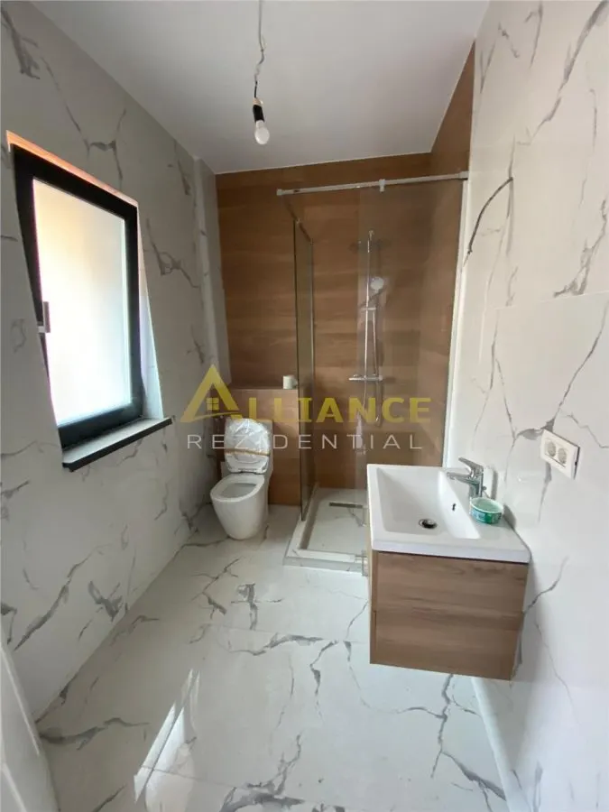 Casa Tip Duplex - 5 camere 4 bai - Mutare Imediata - - foto 7