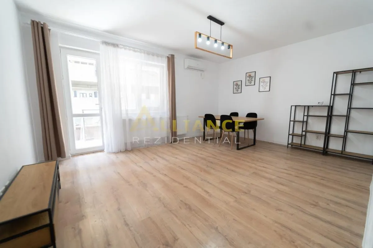 Apartament cu 200 mp TEREN - Mobilat si utilat -Metrou Berceni - foto 1