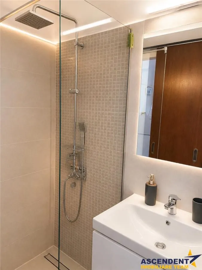 Garsoniera renovata, mobilata, utilata, etaj 1, boxa, Astra, Brasov - foto 3