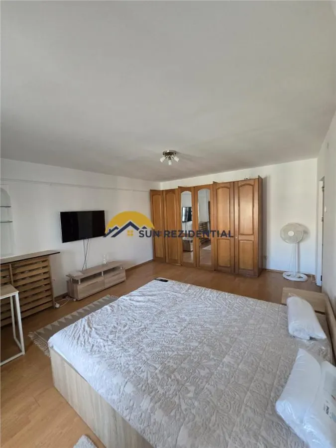 Decebal-Piata Alba Iulia ,garsoniera mobilata si utilata - foto 1
