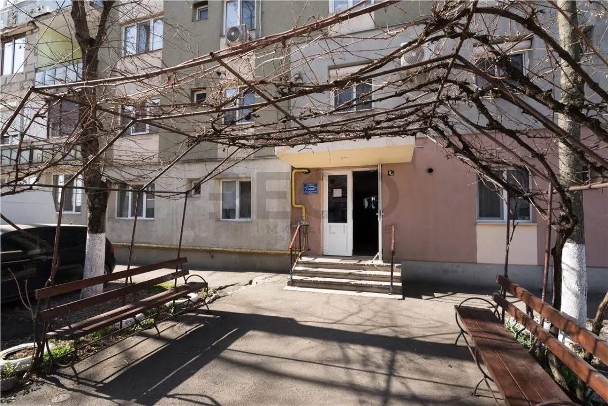 RECO Apartament 2 camere Marghita â€“ etaj 3/4, balcon, baie cu geam, bloc cu acoperis - foto 23