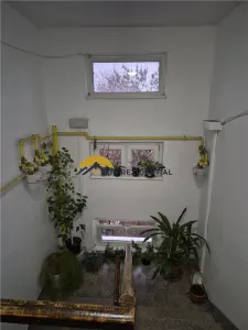 Berceni-Izvorul Rece,apartament 2 camere,bloc reabilitat - foto 8