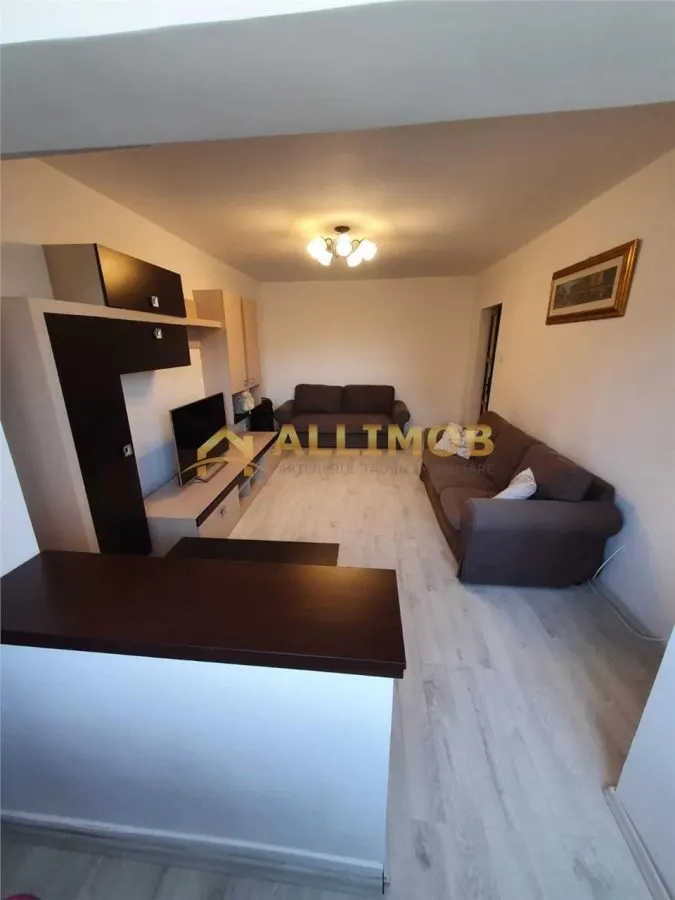 Apartament 2 camere in Ploiesti, zona centrala - foto 2