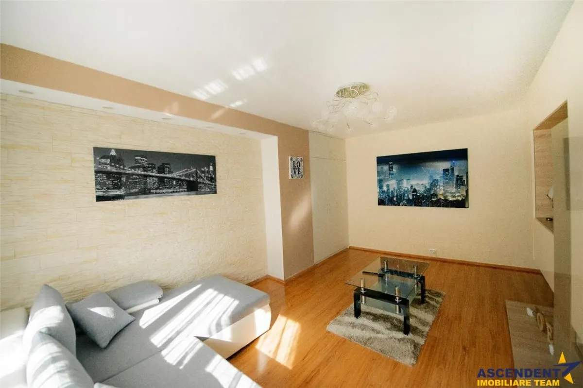 Apartament luminos cu 2 camere decomandate, Rasnov, Brasov. - foto 14