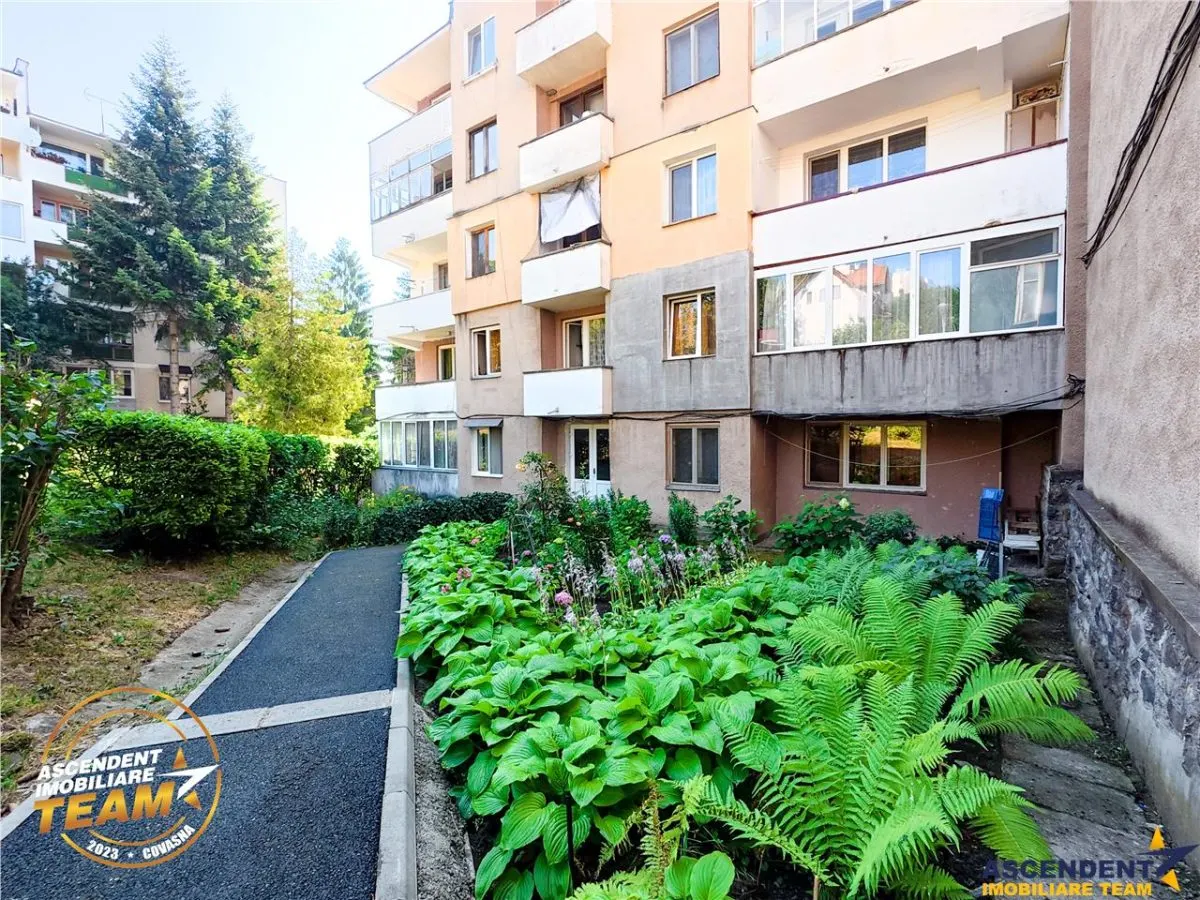 Decomandat pe 3 camere, locatie favorabila, Simeria, Sfantu Gheorghe - foto 2