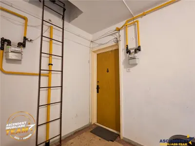 Decomandat pe 3 camere, locatie favorabila, Simeria, Sfantu Gheorghe - foto 16