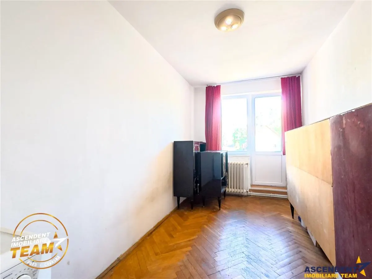 Decomandat pe 3 camere, locatie favorabila, Simeria, Sfantu Gheorghe - foto 6