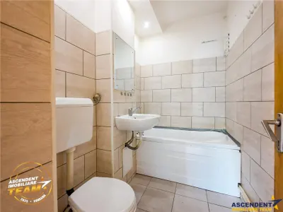 Decomandat pe 3 camere, locatie favorabila, Simeria, Sfantu Gheorghe - foto 9