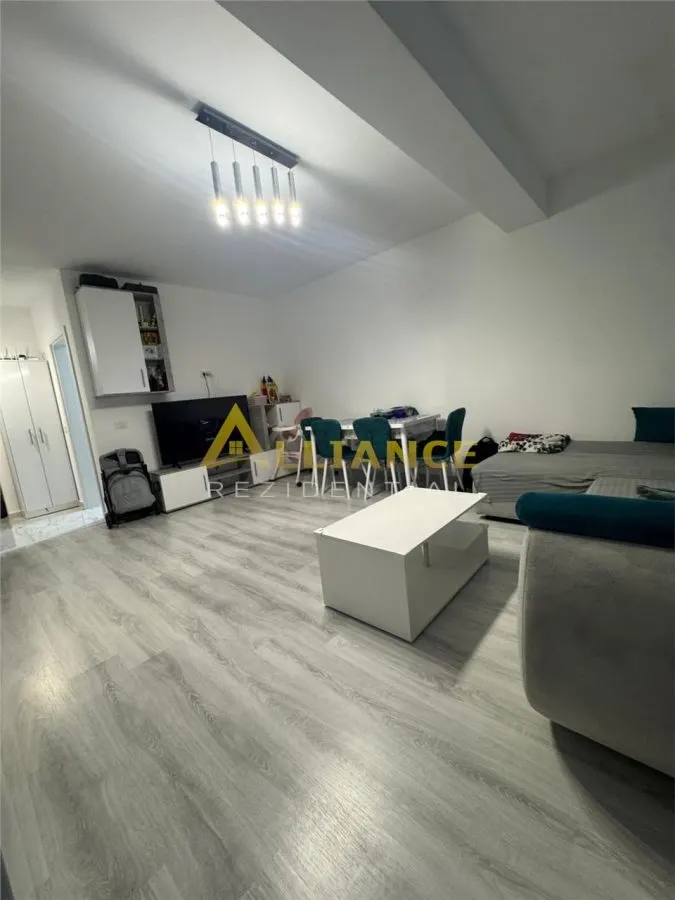Apartament 3 camere de vânzare  | Etaj 3/5 | Mobilat - foto 4