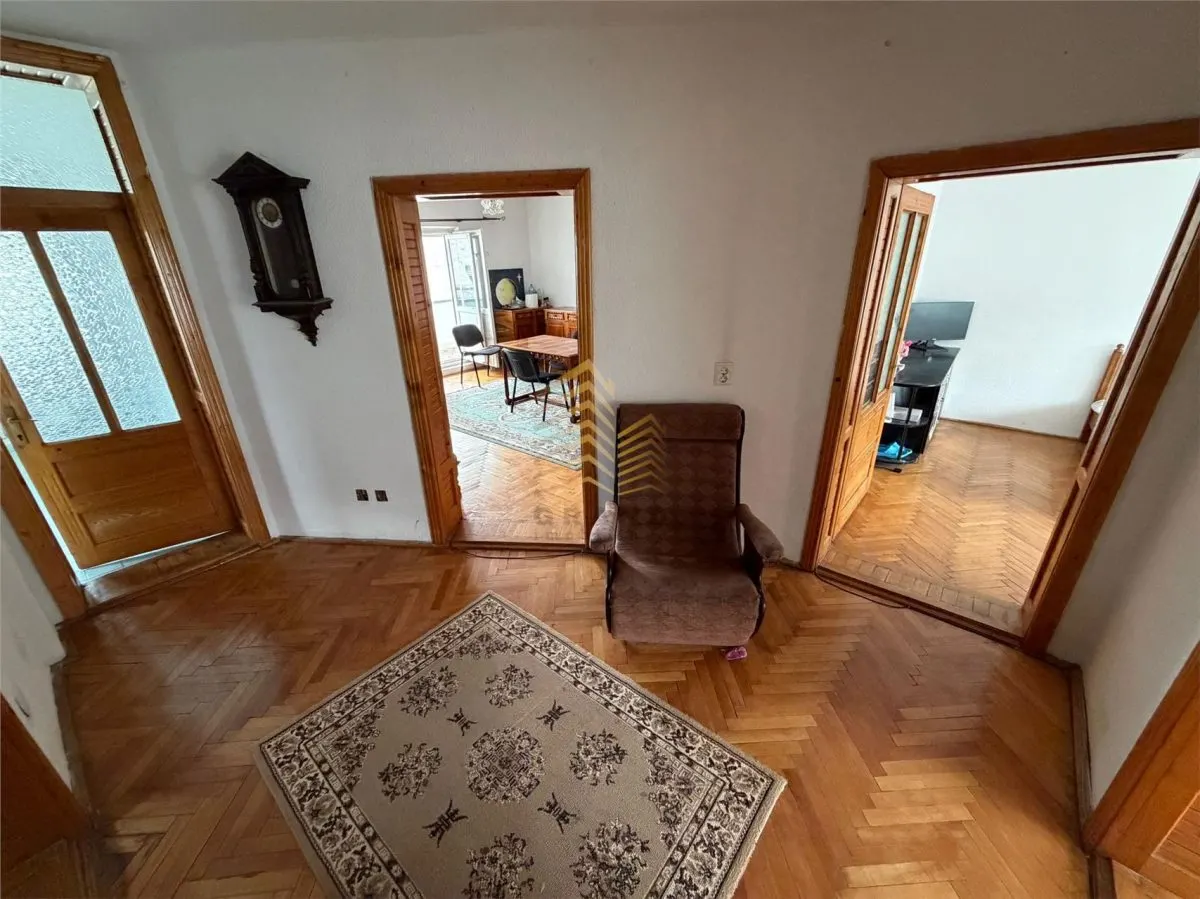 APARTAMENT 3 CAMERE | DECOMADAT | ETAJ 2 | ZONA LINISTITA - foto 4