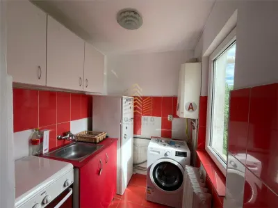 APARTAMENT CU 2 CAMERE|ZONA DECEBAL - foto 5