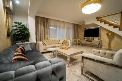 Locuinta premium pentru familie | Townhouse modern cu 7 camere, terasa spectaculoasa si 3 locuri de parcare - foto 3