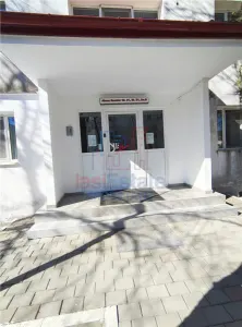 70mp - Apartament 3 camere in Podu Ros zona Cotnari - foto 2
