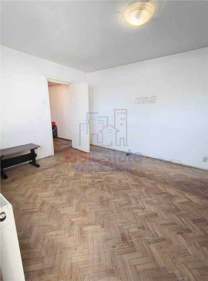 70mp - Apartament 3 camere in Podu Ros zona Cotnari - foto 12
