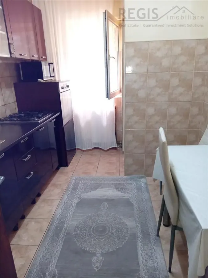 Apartament de vanzare 2 camere Racadau cu parcare si boxa NEGOCIABIL - foto 2