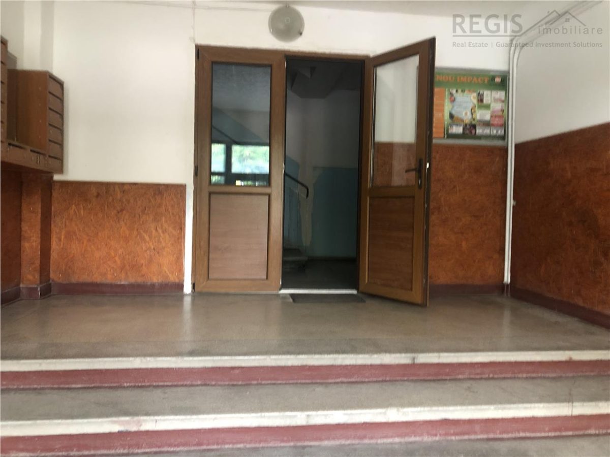 Apartament spatios cu 4 camere si 2 balcoane zona Noua - foto 18