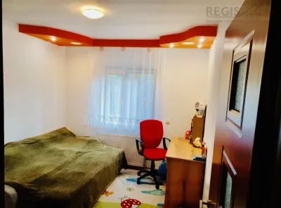 Apartament spatios cu 4 camere si 2 balcoane zona Noua - foto 7