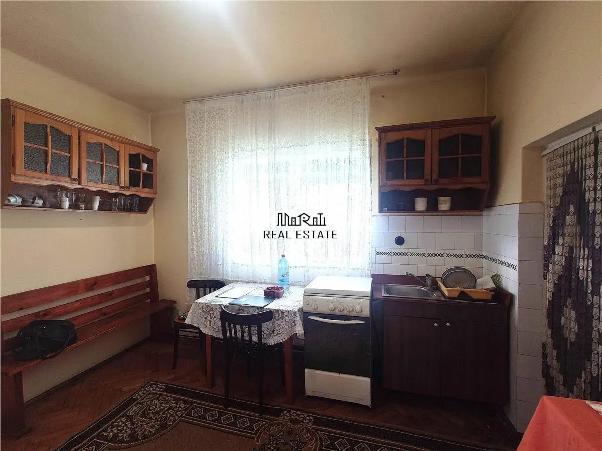 Casa cu teren, aproape de centrul balneo-termal Vata Bai - foto 14