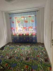 Apartament 3 camere Astra-Lidl,decomandat,2 gr.sanitare,127000 Euro - Brasov