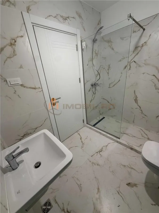 Apartament 2 camere Royal Town Copou - foto 6