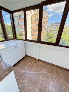 Apartament 3 camere, 75 mp, 2 băi, 2 balcoane, CT, 3 AC, boxă 9 mp și 2 locuri de parcare â€“ Nicolina - foto 10