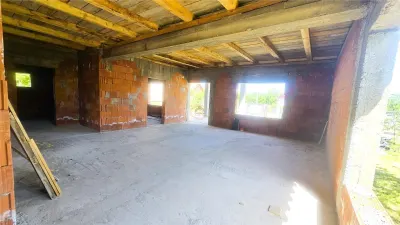 Casa Noua cu 4 camere - Teren imprejmuit 1.420 mÂ² | Viile Satu Mare - foto 5