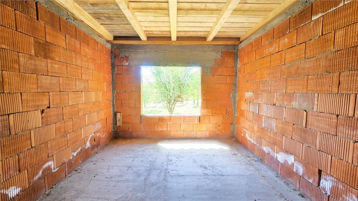 Casa Noua cu 4 camere - Teren imprejmuit 1.420 mÂ² | Viile Satu Mare - foto 6