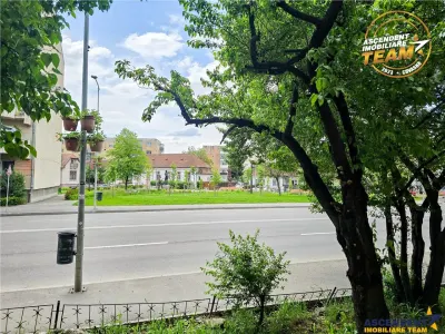 Zona ultracentrala, 2 camere decomandate, cu beci si garaj, Sfantu Gheorghe - foto 4