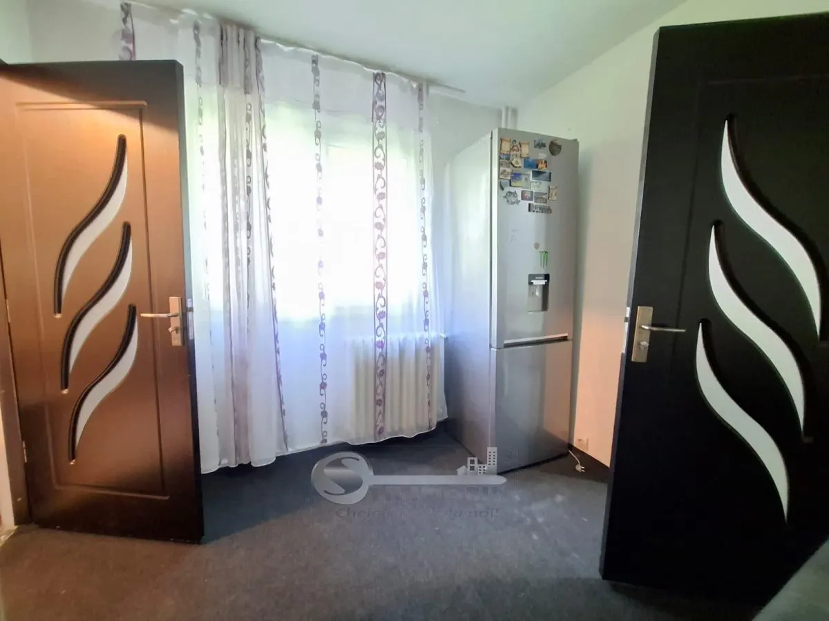 Apartament 2 camere, Podu Ros, bloc fara risc, vis a vis de Pasapoarte - foto 3