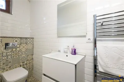 Apartament extins, trei unitati locative cu baie proprie, central, Brasov - foto 17