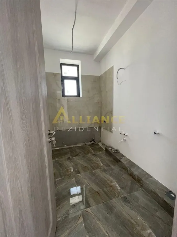 Casa cu 3 camere, Teren 190 mp { Acces rapid STB 440 Piata Sudului } - foto 7
