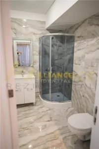 - APARTAMENT TIP DUPLEX - 3 CAMERE 3 BAI - 119MP - SCARA INTERIOARA - foto 7