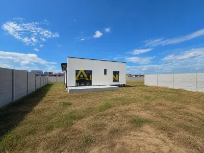 Casa parter- 100m de autobuz- 470mp teren- placa de beton - foto 7