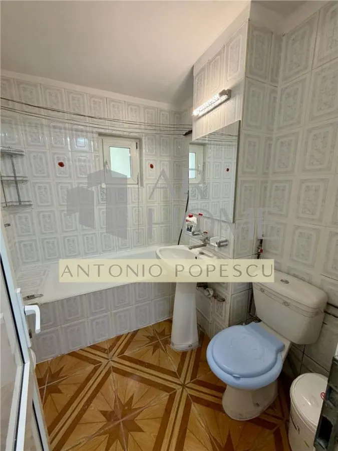 Apartament 3 camere, curte proprie, Ploiesti, zona 9 Mai. - foto 11