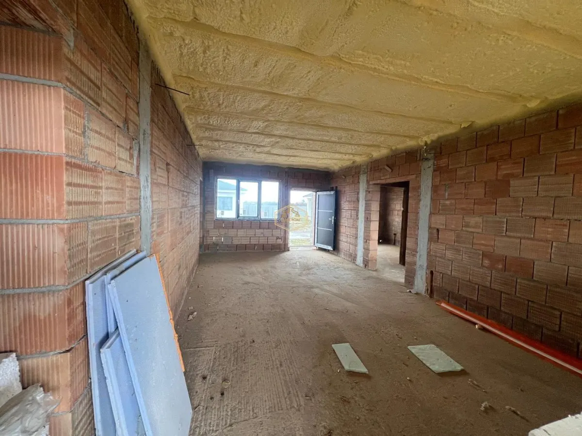 Casa Noua cu 3 camere în  Lazuri | Teren 550 mp - foto 11