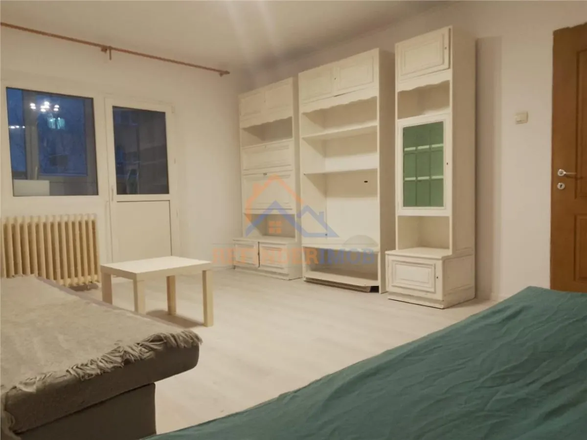 Apartament 3 camere Unirii decomandat etaj 2 - foto 1