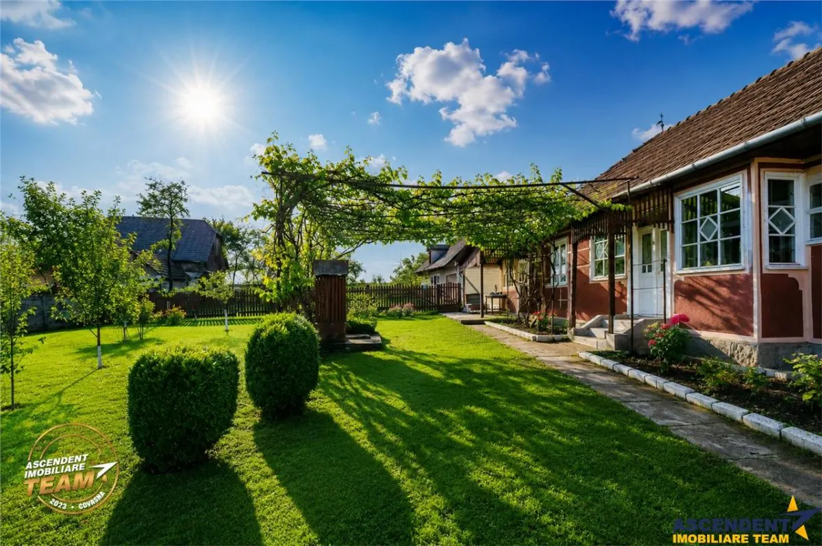 FILM! Casa traditionala, pe domeniu pretios, de 7.608 mp, Cernat, Covasna - foto 1