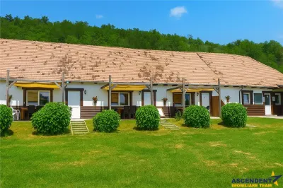 Transilvania Camping, domeniu de 14.400mp,Sanmarghita de Mures:2cladiri, apartamente,potential exceptional - foto 2