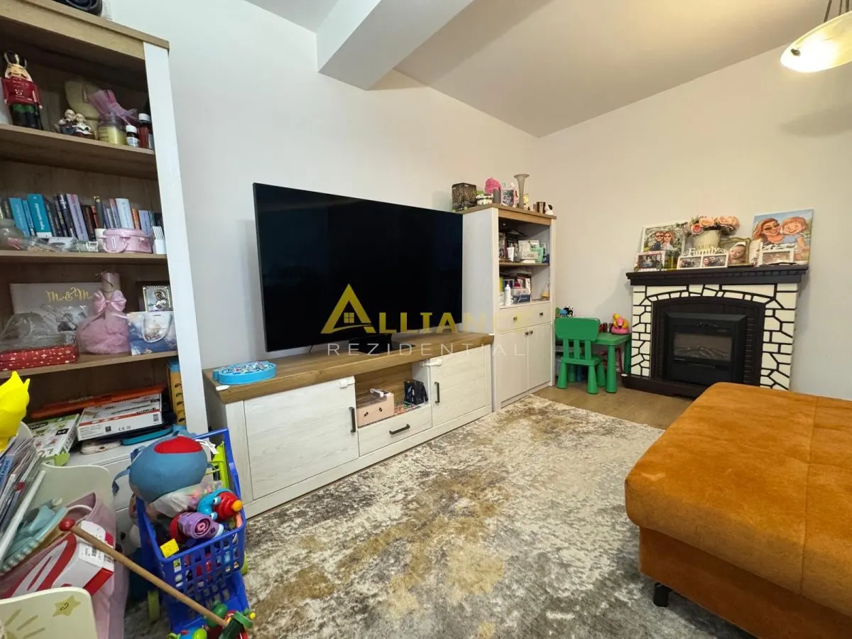 Exclusivitate â€“ Casa moderna P+1+M | 5 camere | Mutare Imediata - foto 3