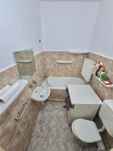 Apartament 1camera | parter | curte | zona 1 Iunie - foto 8